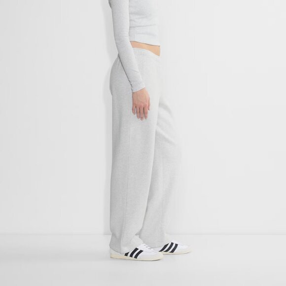 Aritzia Cozy Sweatfleece Mega Straight™ Sweatpant (Heather Cloud White) - Picture 2 of 2
